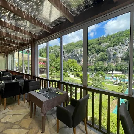 Hotel Restaurant Les Falaises