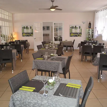 Restaurant Les Falaises 3* Bouziès