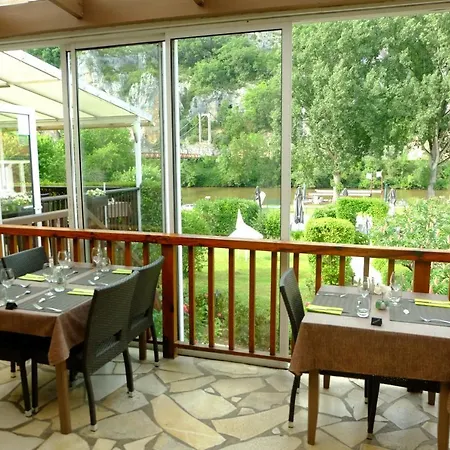 Restaurant Les Falaises 3* Bouziès