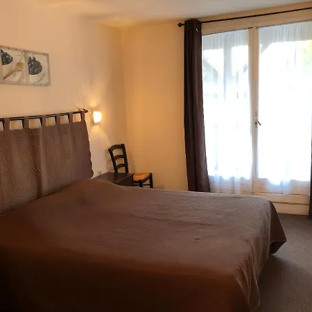 Restaurant Les Falaises Hotel Bouziès