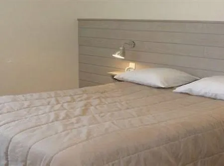 Hotel Restaurant Les Falaises