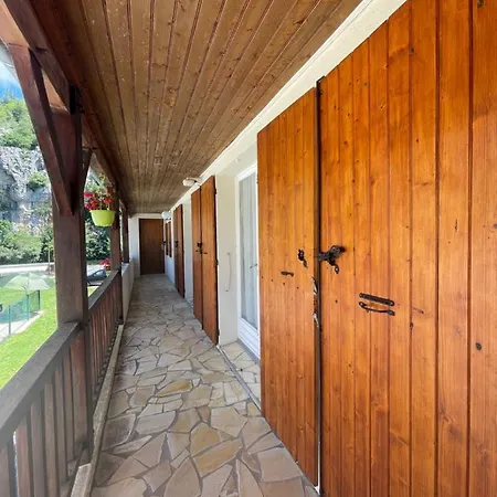 Restaurant Les Falaises 3* Bouziès