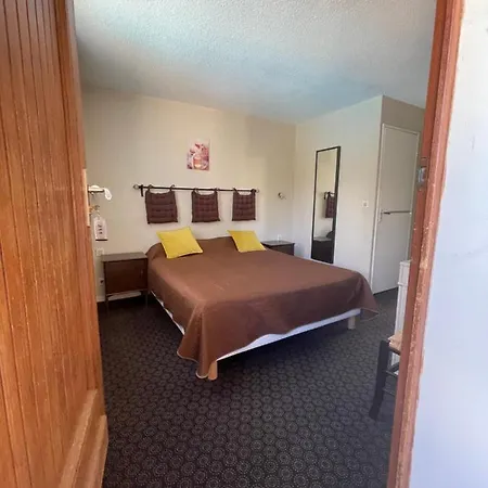 Restaurant Les Falaises 3* Bouziès