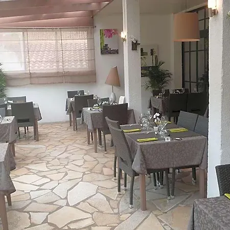 Hotel Restaurant Les Falaises